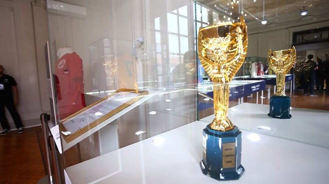 Foto: Alex Ramos/Alerj Palácio Tiradentes abre as portas para exposição inédita sobre os 75 anos do Maracanã