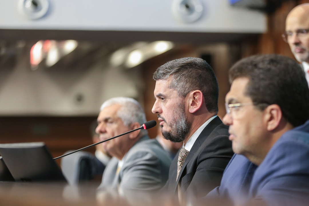 Foto: Octacílio Barbosa/Alerj Alerj aprova integralidade de proventos aos familiares de PMs mortos em serviço