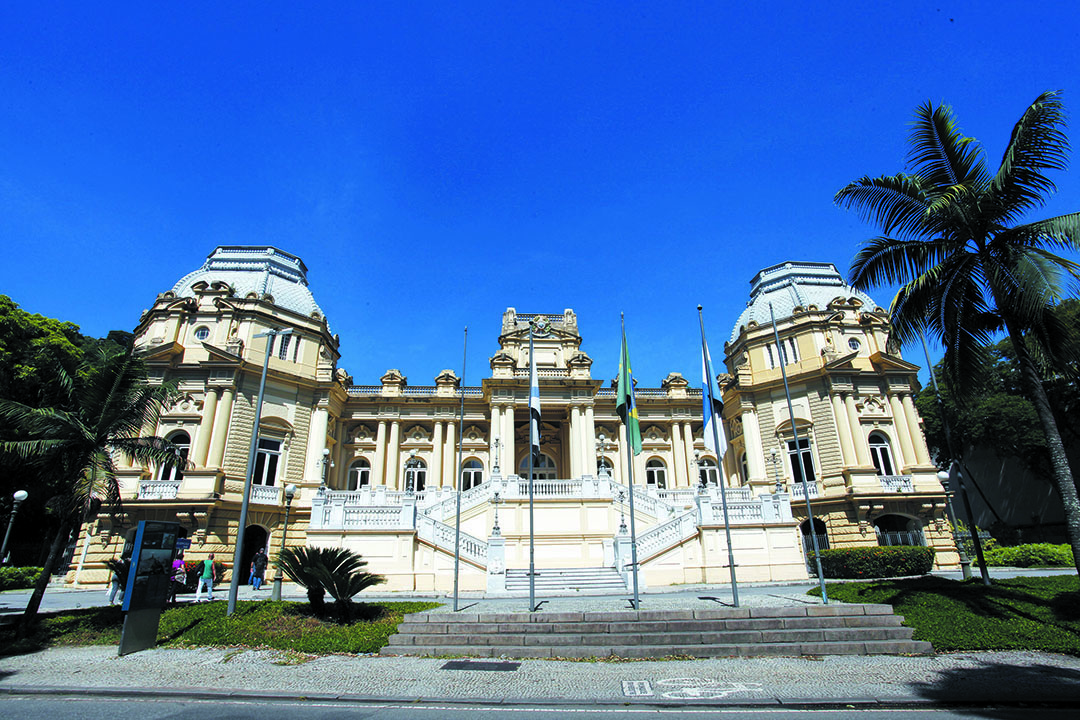 Foto: Luis Alvarenga/GOVRJ Cláudio Castro publica decreto de regulamentação do Refis