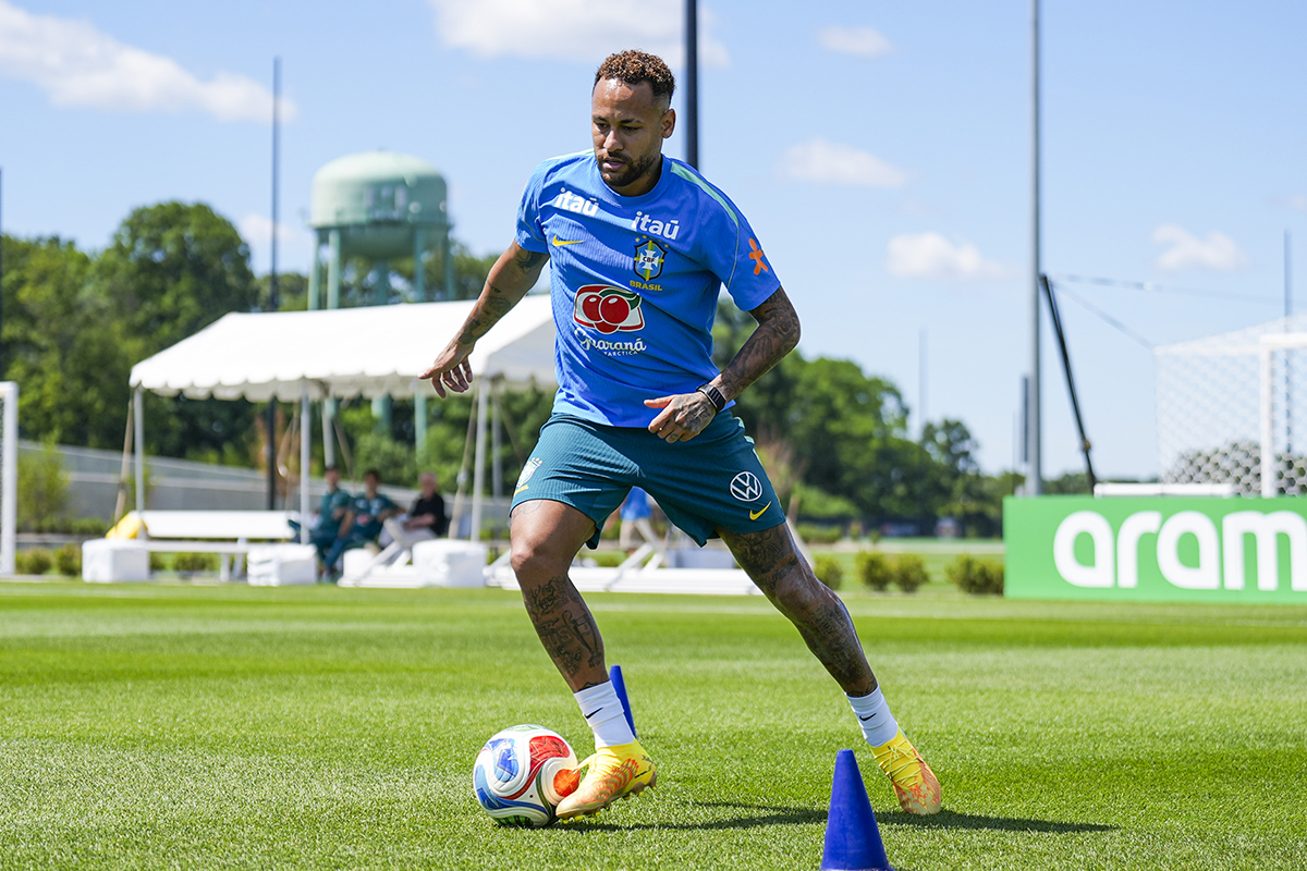 Foto: Rafael Ribeiro/CBF/Fotos Públicas Neymar treina sem restrições pelo segundo dia e se aproxima de estreia na Copa do Mundo contra a Escócia