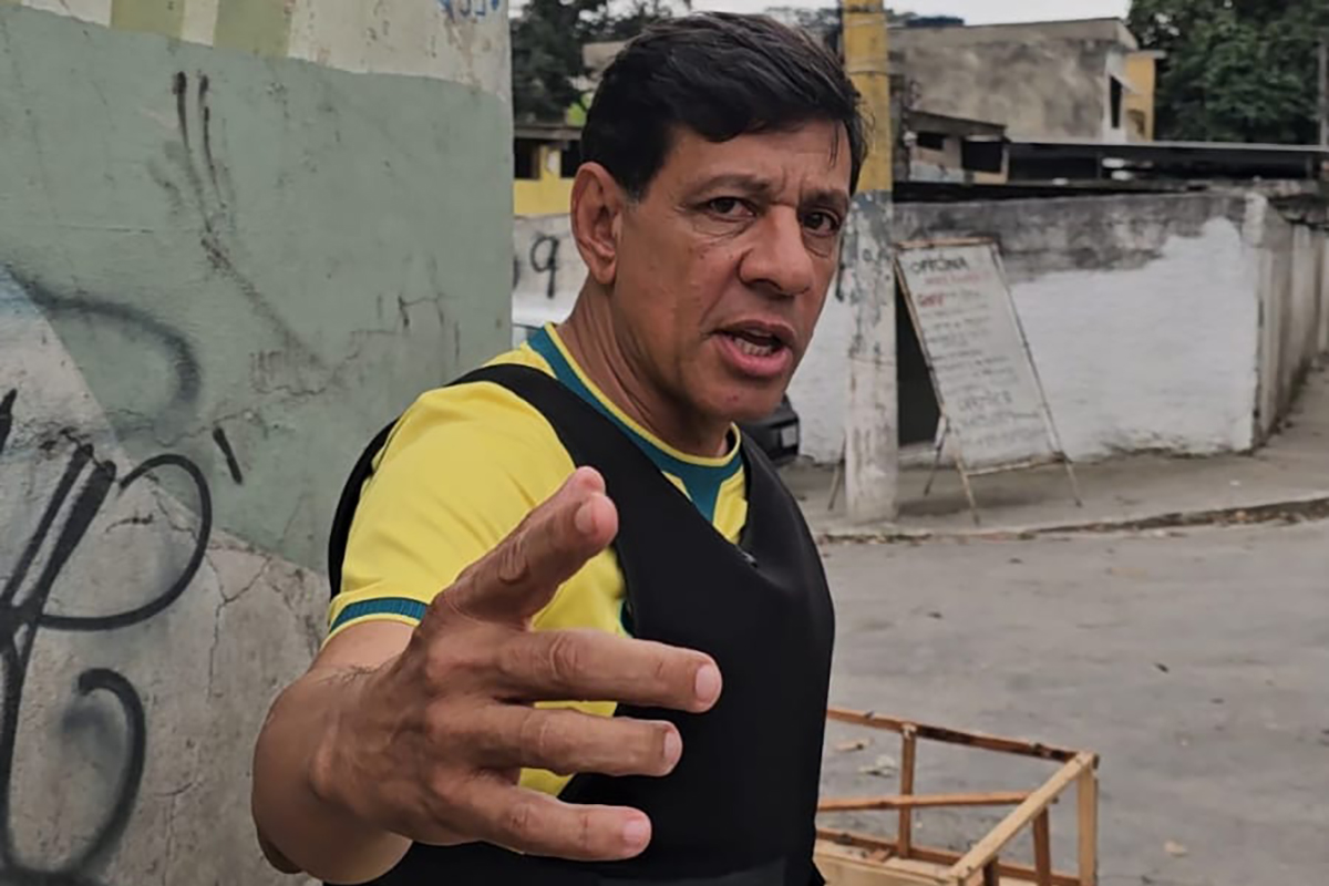 Foto: Divulgação Deputado Marcelo Dino flagra novas barricadas em Duque de Caxias e aciona a Polícia Militar