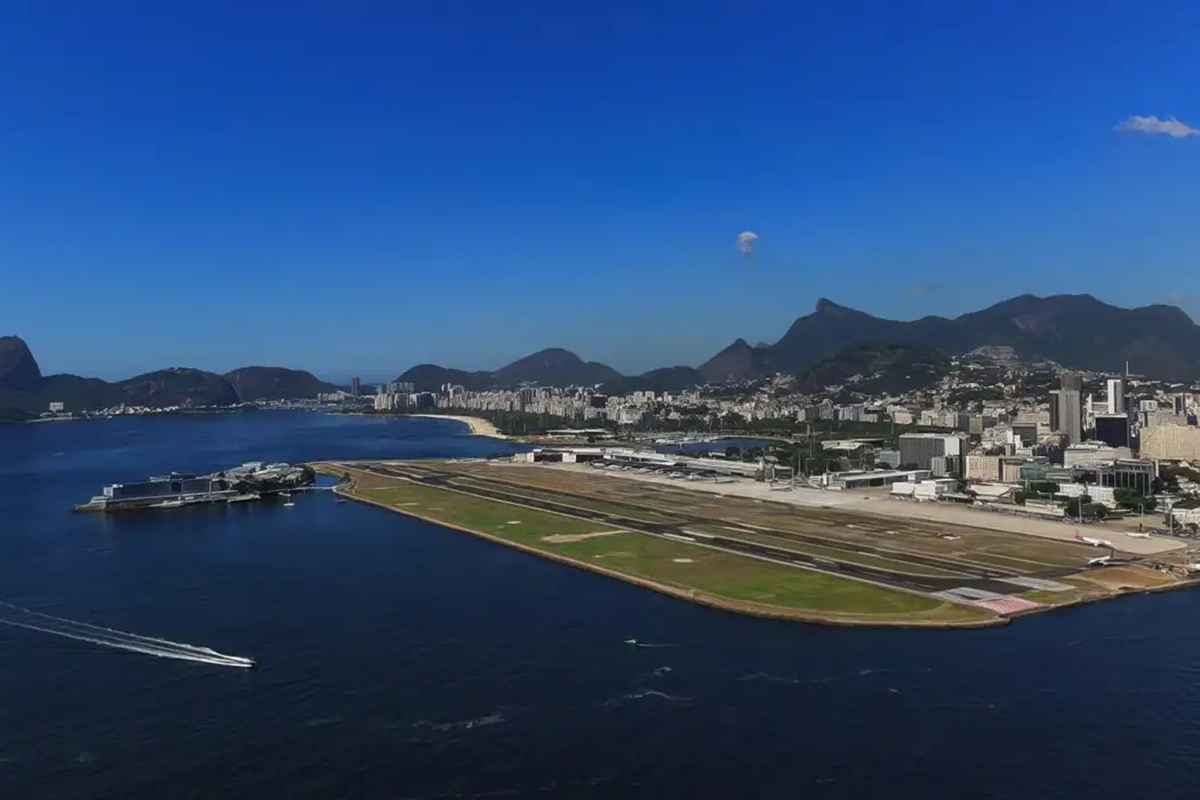 Foto: Casa Civil/PR/Agência Brasil Jatinho derrapa na pista do Santos Dumont, fecha aeroporto e cancela dezenas de voos no Rio
