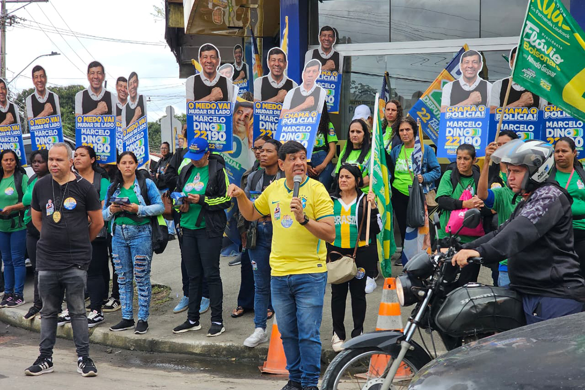 Foto: Evyleen Freitas Marcelo Dino realiza Caminhada da Paz no Pantanal, em Duque de Caxias