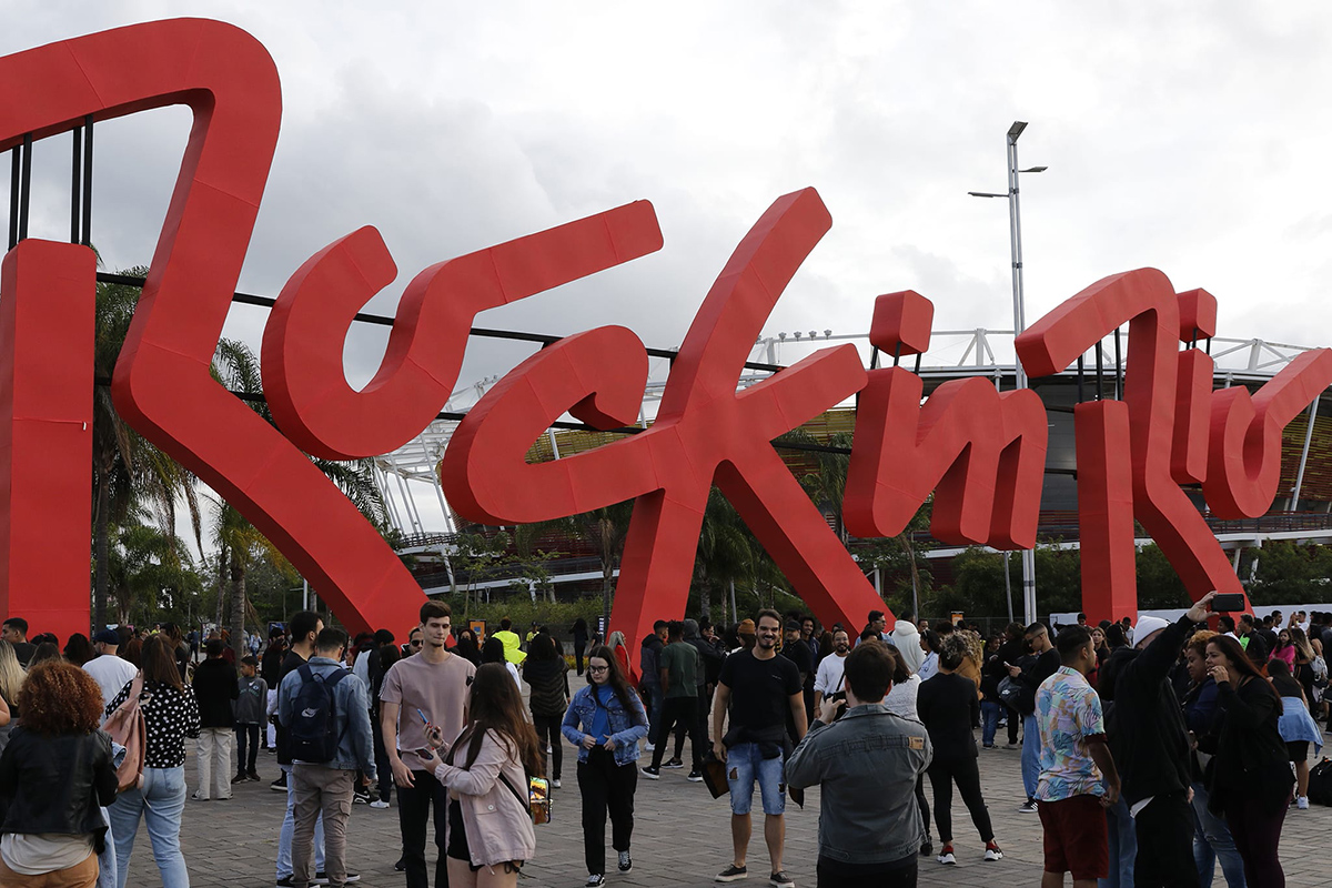 Foto: Fernando Frazão/Agência Brasil Trens e metrô terão operação especial de 24 horas durante o Rock in Rio 2026