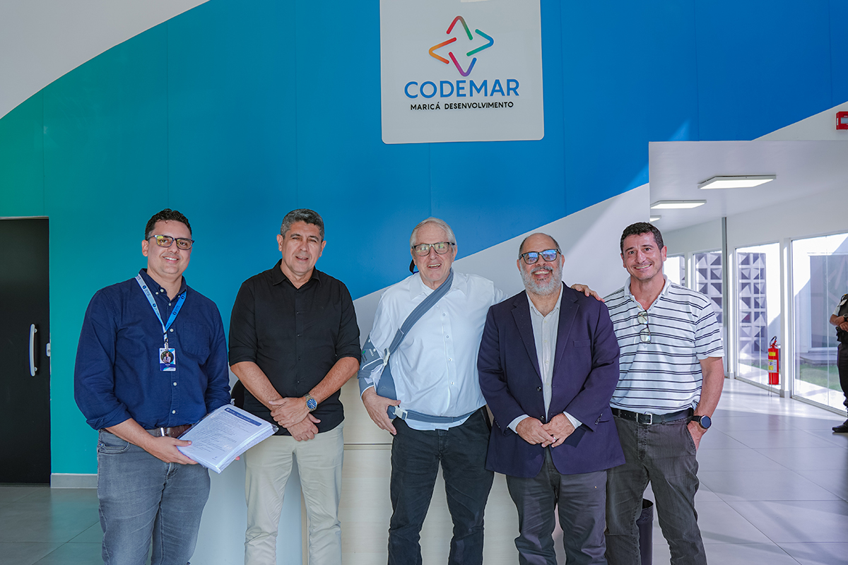 Maricá avança na formação gratuita de pilotos e mecânicos de aeronaves