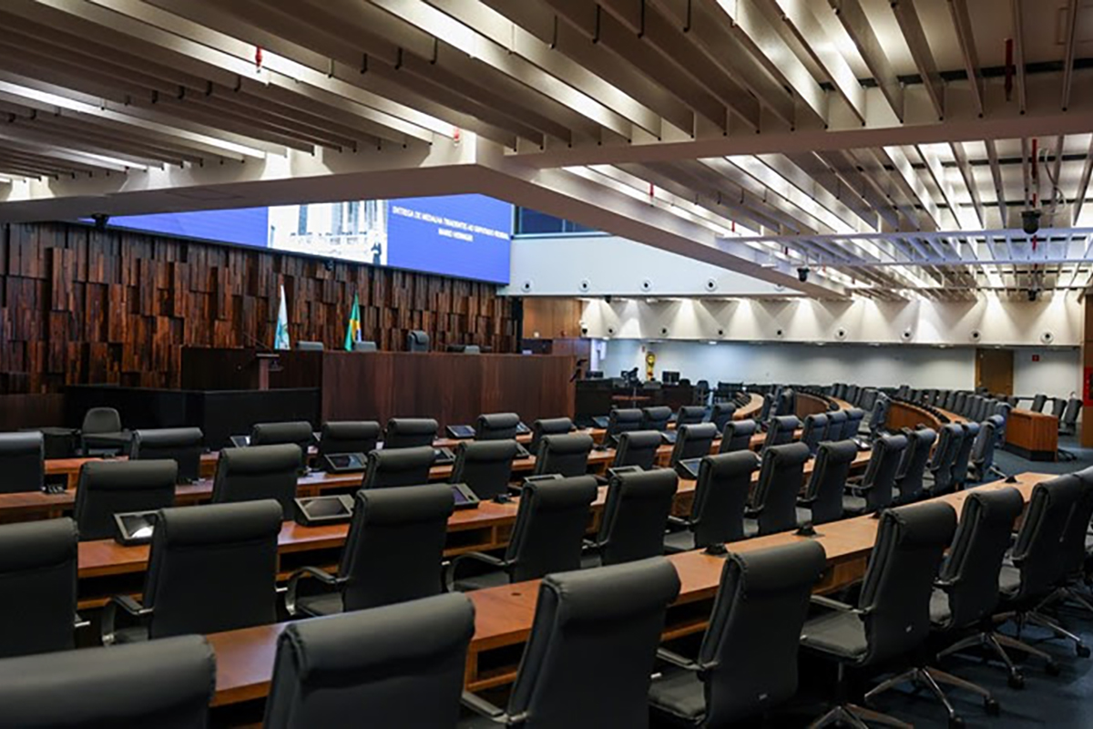 PLOA 2027 enviada à Alerj prevê déficit de R$ 13,98 bilhões e investimentos de R$ 5,67 bilhões